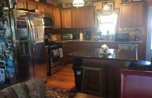 Pawcatuck House | Charming and Unique Beach and Town Sleeps 7
