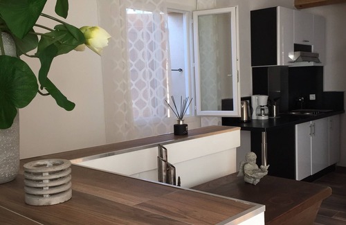 Corte Apartment | Charming apartment at the foot of the citadel - close to rivers