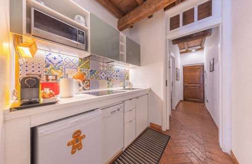 Rione VI Parione Apartment | Charming Apartment in Campo de' Fiori