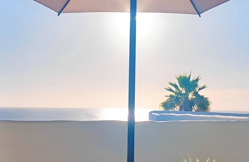 Galdar Apartment | Charming apartment with spectacular oceanfront views.
