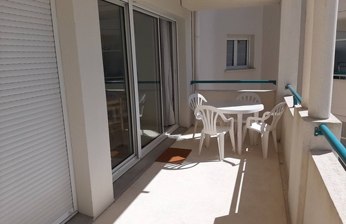 Ciboure Apartment | Charming Apartment with Heated Pool, Terrace, and Parking Near Golf Course in Ciboure
