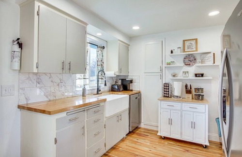Arlington House | Charming Arlington Home w/Hot Tub & Fenced Yard!