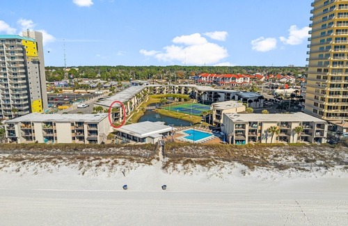 Bel Air Condo | Charming beach getaway with stunning ocean views