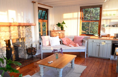 Noordhoek House | Charming Beach Cabin with incredible views - perfect for families and getaway