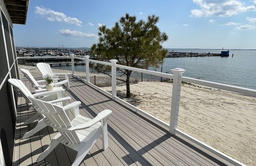 Dewey Beach House | Charming Beachfront Townhome-Screen Porch-Sundeck-Beach and 4 Parking Spots!