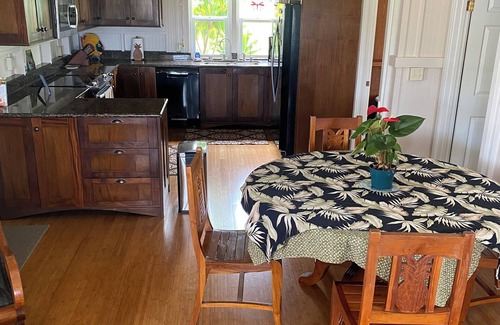 Lanai City Cottage | Charming, Beautifully Remodeled, Historic Plantation Home
