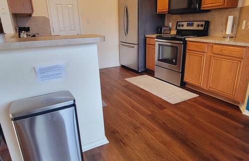 Denton Bed & Breakfast | Charming Bedroom in Denton with AC.nshared bathroom