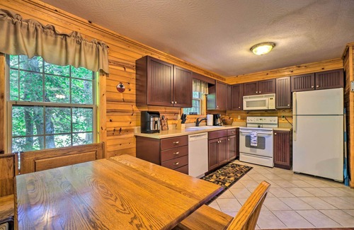 Byrdstown Cabin | Charming Cabin < 3 Mi to Dale Hollow Lake!