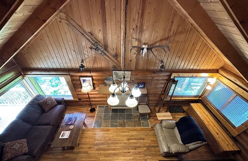 Cooke City-Silver Gate Cabin | Charming cabin in the heart of Downtown Cooke City Montana
