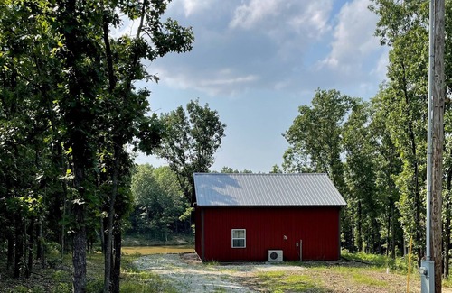 Goodson Cabin | Charming cabin near Bennett Springs, Pomme de Terre