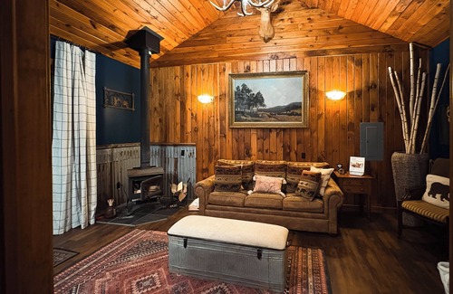 Portage House | Charming Cabin on horse farm minutes from Letchworth State park