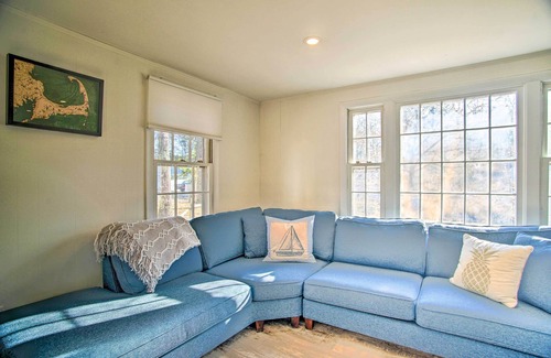 South Dennis Cottage | Charming Cape Cottage w/ Patio: 4 Mi to Beach!