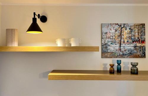 Kesklinn Apartment | Charming City Centre Apartment - Spacious Balcony and Private Garden