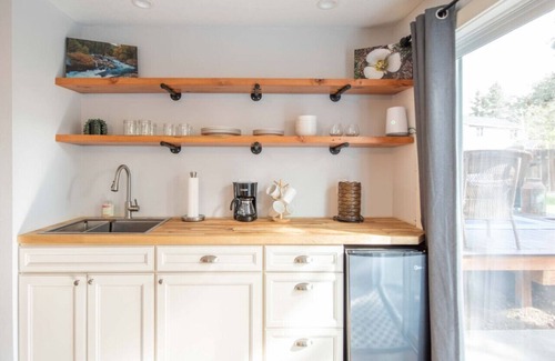 Mountain View House | Charming & CLEAN 4Bed Family Home w/2 En Suites