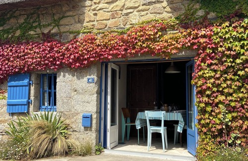 Nevez House | Charming cottage 500m from the sea. Fireplace. Ideal for large families