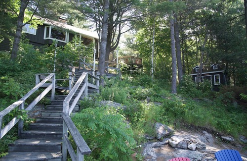 Seguin Cottage | Charming Cottage In Muskoka, on Lake Joe, Minutes from Golf & Winter Activities