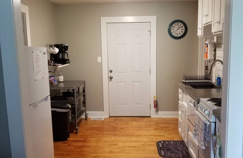 Morganton Cottage | Charming Cottage in the Foothills with Additional Parking