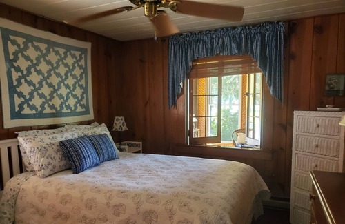 Edwardsville House | Charming Cottage w/ Water Views, Dock, Amazing Sunrise & Sunsets