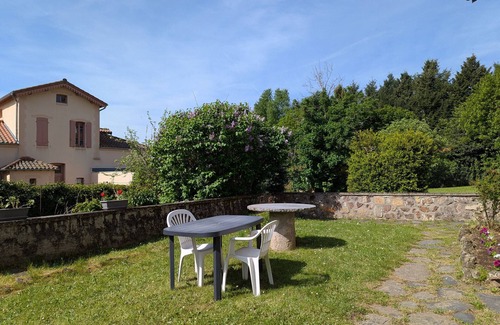 Allegre Cottage | Charming Cottage with Courtyard in Historic Allègre Near Amenities