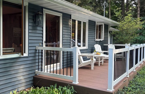Harbert House | Charming cottage with fireplace & private beach, perfect for getaways