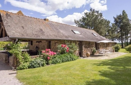 Teille Cottage | Charming Cottage with Heated Pool, Garden & Countryside Views