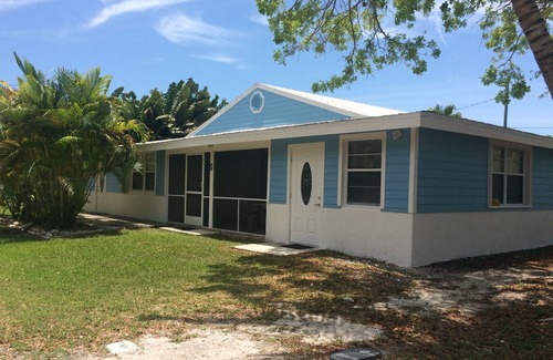 Cudjoe Key Cottage | Charming cottages, dockage, pool, just minutes to Key West