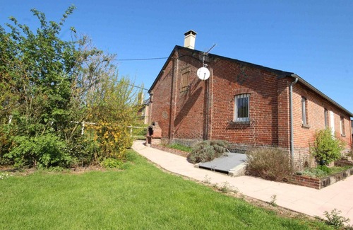 Saint-Pierre-la-Riviere Cottage | Charming Countryside Cottage with Garden, Near Historical Sites and Farm Experience