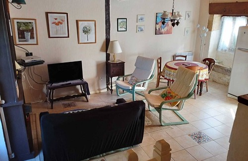 Saint-Genies Cottage | Charming country gîte with swimming pool 8 minutes from Lascaux and 15 minutes from Sarlat