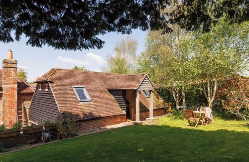 East Lavant Apartment | Charming Countryside Annexe Nr Goodwood