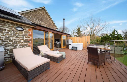 Stoke Rivers Cottage | Charming countryside cottage for couples with private hot tub and communal games room.