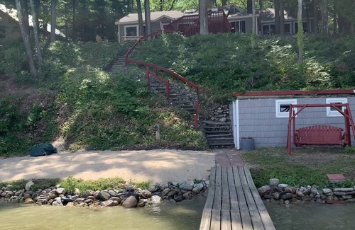 Interlochen House | Charming Duck Lake, Lakefront! Minutes from Interlochen Arts School