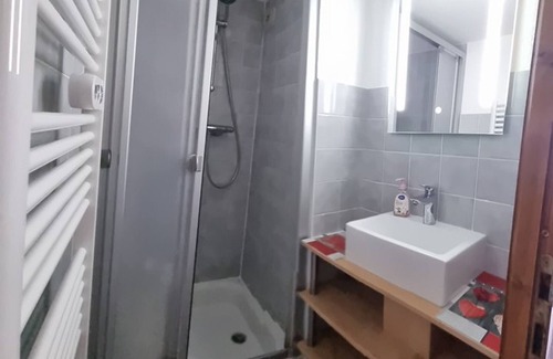 Cohennoz Apartment | Charming Duplex for 6, 2 Bedrooms, Mezzanine, Near Ski Lifts and Shops, Crest-Voland