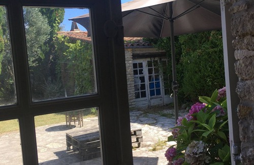 Les Portes-en-Re House | Charming family home in the heart of the village