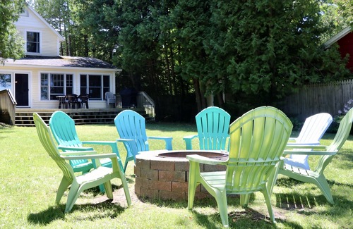 Maple City Cottage | Charming family-friendly cottage in scenic Leelanau County