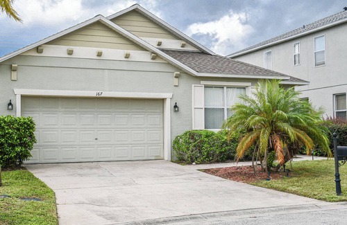 Windwood Bay House | Charming family retreat w/Pool and amenities. Near Disney & Top Attractions
