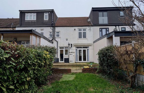 Redbridge House | Charming flat in Somersby Gardens