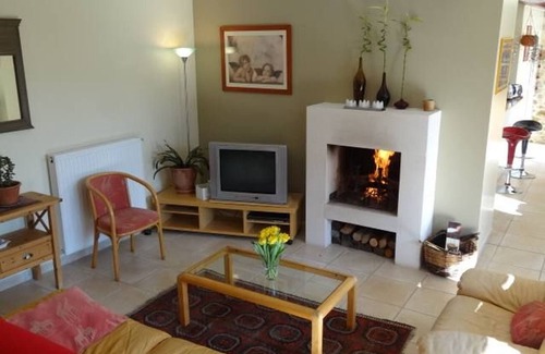 La Chapelle-des-Marais Cottage | Charming Renovated Cottage in Brière Park with Garden, Near Guérande