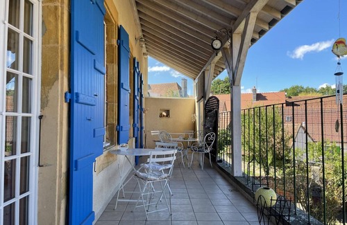 Pierrefitte-sur-Loire Cottage | Charming 18th-Century House with Garden, Near Lake & Attractions, Perfect for Families & Friends
