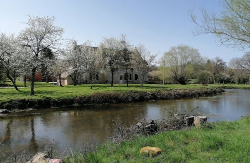 Saint-Firmin-sur-Loire Cottage | Charming forest lodge: 4/6 ppl, nature, relaxation, parking, pet-friendly