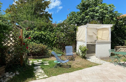Cheray House | Charming renovated country house Chéray Oléron (3 stars)