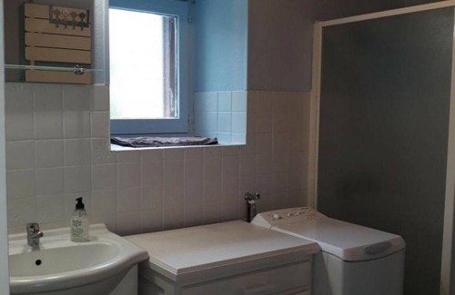 Saint-Victor-sur-Rhins Cottage | Charming 2-BR Cottage with Garden, Near Roanne – Nature, Comfort & Panoramic Views