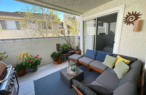 Carmel Valley Condo | Charming Furnished 2BD/2BA w/Pool&Spa! Available Nov.4-Dec.30,2025 3,500-3,995/m