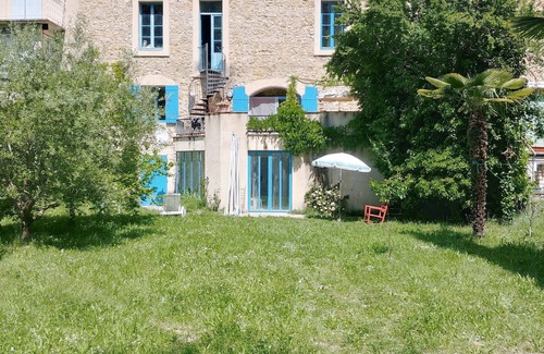 Mollans-sur-Ouveze House | Charming gîte with private spa and river at the bottom of the garden. Baronnies
