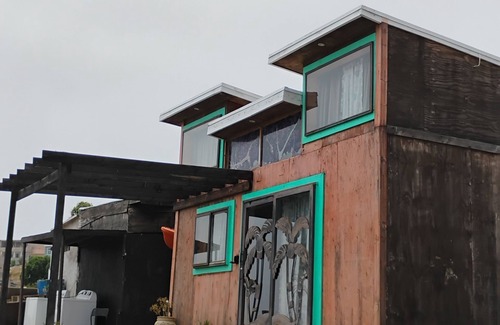 Playas de Rosarito Cabin | Charming Hawaiian Themed cabin in beautiful Playas de Rosarito with Pool