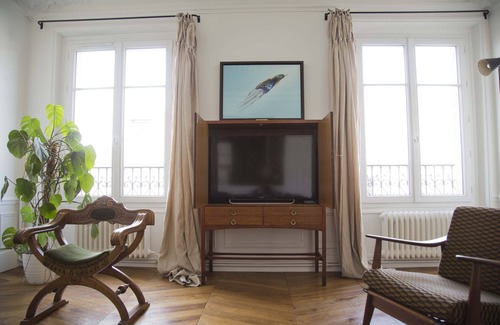 Quartier de la Folie-Mericourt Apartment | Charming Heart of Marais - Luxurious & Well-Equipped Apartment 🏠💞🇫🇷