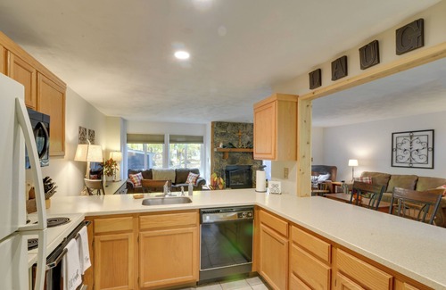 Hidden Valley House | Charming Hidden Valley Resort Home: Walk to Slopes