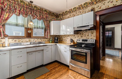 Manistee House | Charming Historic Home Close to Downtown and Beach