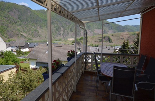 Bremm House | Charming Holiday Home in Bremm Eifel with Garden