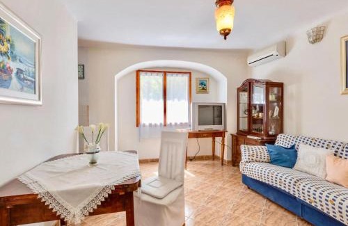 Nerezine House | Charming Holiday Home in Nerezine