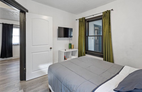 Des Moines House | Charming home minutes from downtown Des Moines